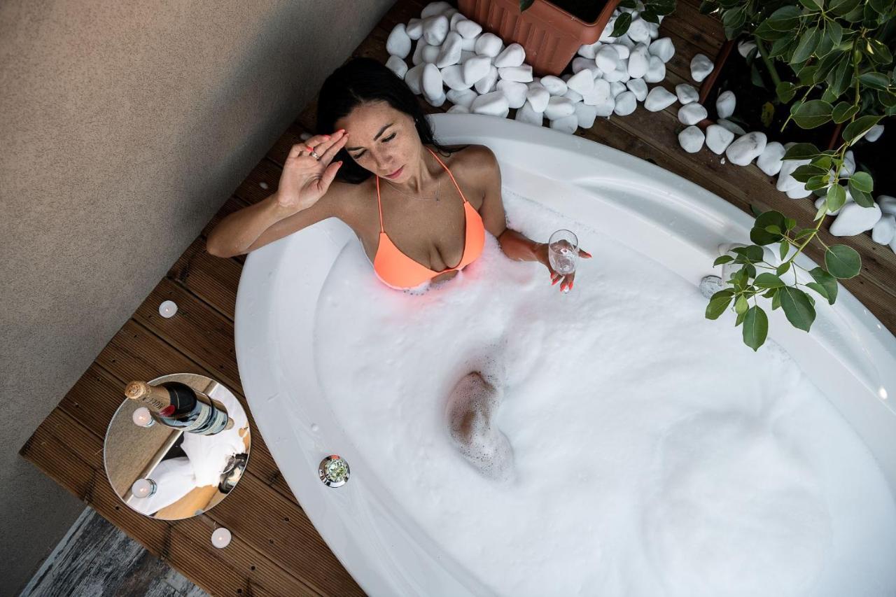 Castello Luxury Residence With Private Jacuzzi La Canée Extérieur photo